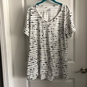 Lularoe Christy Tee
